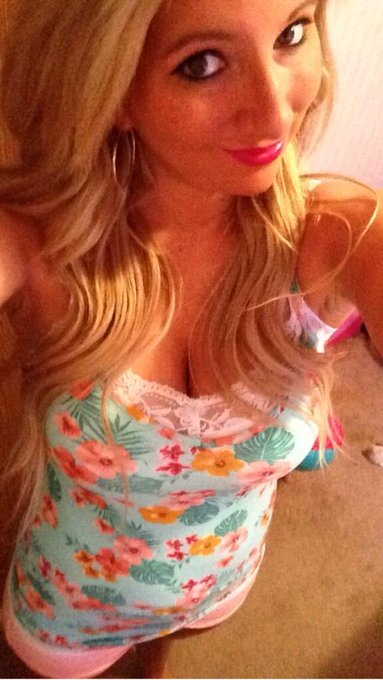 Have a beautiful day! 💕 http://t.co/V6ZaOpLHyZ<a href="/tag/tuesdaytease"class="tags"><span>#tuesdaytease</span></a><a href="/tag/tuesdaytreat"class="tags"><span>#tuesdaytreat</span></a>