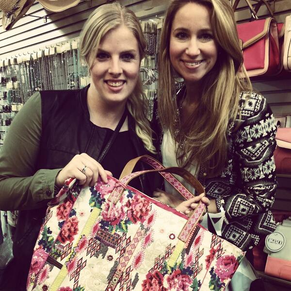 @AnnicILFN ik ik ik :D:D #ilfn #accessorizenederland wat een super leuke dingetjes!