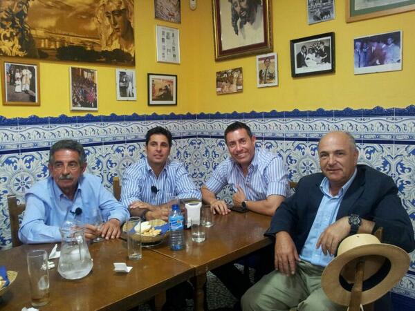 Una comida Trianera con <a href="/RevillaMiguelA/">Miguel Ángel Revilla</a> y Fran Rivera