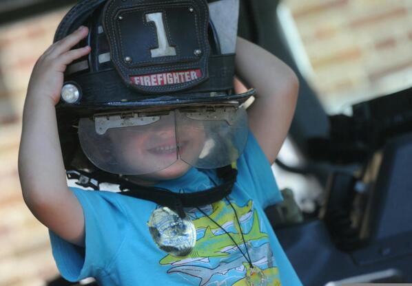Jasonplotkin's tweet photo. Pic: happy little @WestYorkFire fan during @YorkLibraries summer reading kickoff. Story @ydrcom @GaryMHaber http://t.co/V449dmChqe