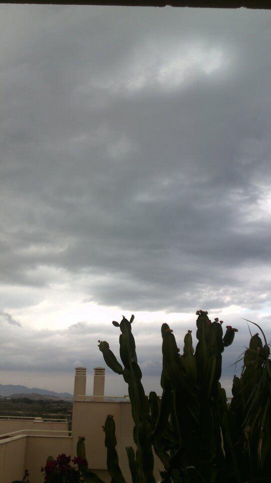 Razvan_H's tweet photo. Con este día tan feo nos toca jugar la última jornada #PDGarrucha http://t.co/2ExQELirMH
