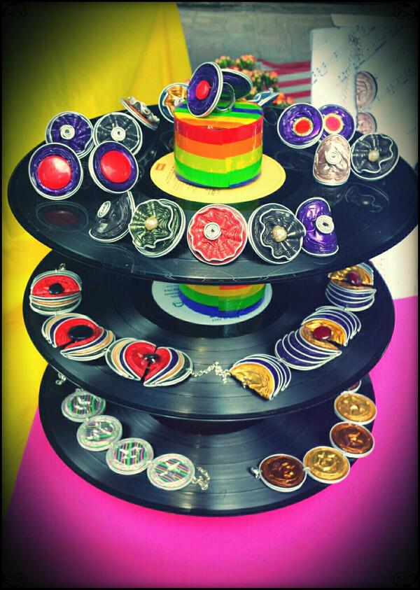 infoplayagain's tweet photo. PlayAgain Cake! 
#recycle #recycling #market #creativi #handmade #handmadewithlove #artist #riciclo #riciclare #crea http://t.co/sYLFmolLZc