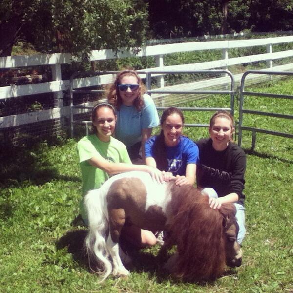 KeyClubEAHS's tweet image. Had a great time at our last event of the year, CATRA! It feels so good to help out!