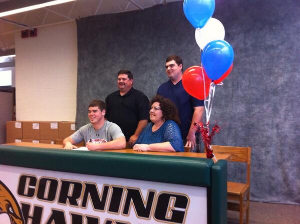 UCumberlandbowl's tweet photo. Connor LeBarron signs to join the Patriots in January. With a 211 high school average and an 800 this season! http://t.co/48Xj9lh5K9