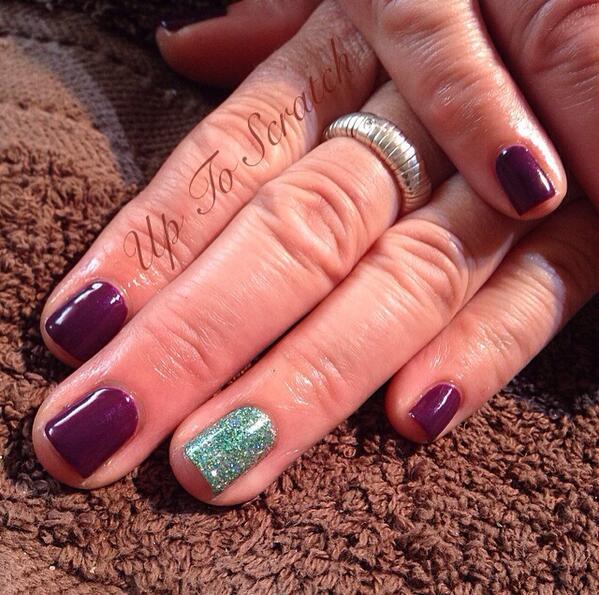 UpTooScratch's tweet image. #cnd #shellac Rock Royalty with glitter ring finger #nails #nailedit #nailart #notd #guildford #manicure #surrey