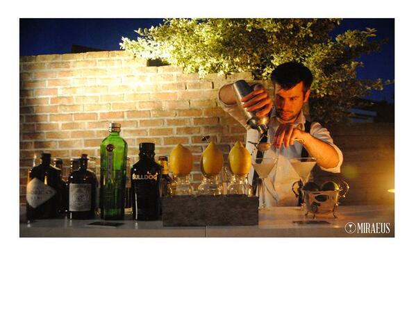 Miraeus's tweet image. Providing a complete outdoor bar at your private event