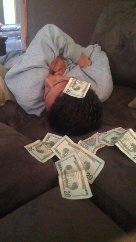 Fuxkemweball's tweet photo. This kid straight dabbed out haha http://t.co/RqPQOVIp4H