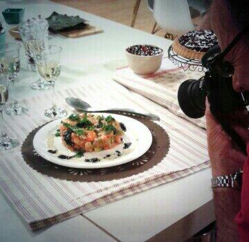 MartinLukesch's tweet photo. Plato terminado! Tartar de #salmon y aliño de #alganori en # SuperExpress !! Lunes a viernes 16.10hs por @foxlife_ar http://t.co/ohbIVbirpJ