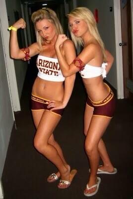Hacks4College's tweet photo. Colleges with the biggest STD outbreaks😱 http://t.co/Xkd0dSlJNz http://t.co/tSuZkHwx45