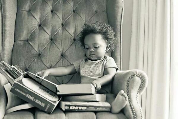 BlkHistStudies's tweet photo. "The best candy shop a child can be left alone in is the library" - Dr Maya Angelou #RIPMayaAngelou http://t.co/rVayubZ1jl