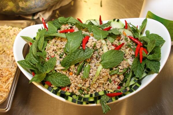 PakseCafe's tweet photo. Larb Gai. Staple in Lao food eaten with sticky Rice. http://t.co/QmUeEpMrta
