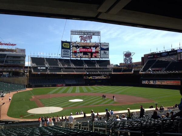 starf13's tweet photo. Moms first time watching the @Twins at target field! Great day for a game #gotwins http://t.co/nHm5FbhBhC