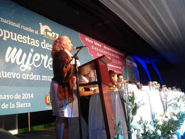 CumbredeMujeres's tweet photo. @UciaAna: Este es un evento internacional que está reuniendo a un ejército innumerable de mujeres, de 5 continentes http://t.co/N1DADLMre7