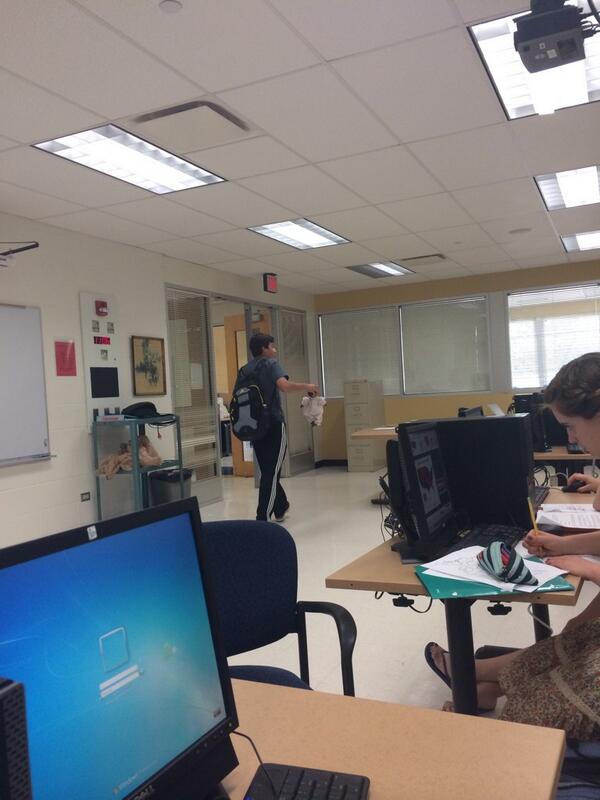 ETPforPresident's tweet photo. Spotted: @Shad4Pres carrying his #baby in an inappropriate manner. http://t.co/WUNB5CKw6q