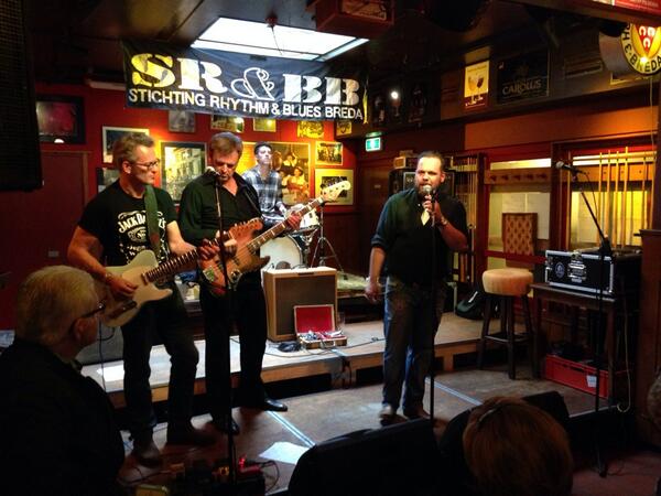 Blues in de Beyerd met Tri Blue feat. Kars van Nus en vanavond 20u. Stevie Nimmo <a href="/BredaJazz/">Breda Jazz Festival</a> in <a href="/BeyerdBreda/">Beyerd</a>