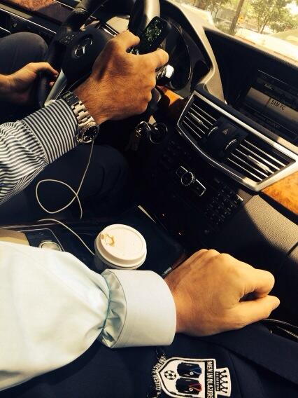 MenInBlazers's tweet photo. MiB Road Trip #CuffBus http://t.co/9mA7RYSfMM