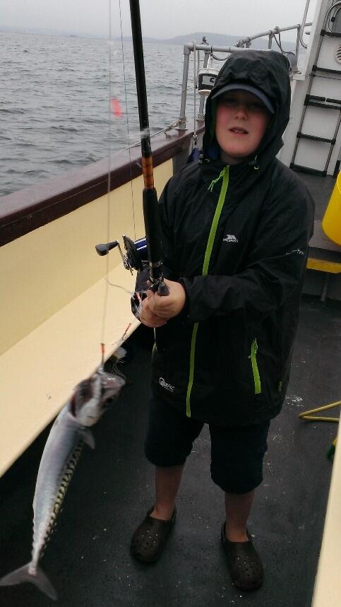 markath's tweet image. The one Dad caught was THIS big!