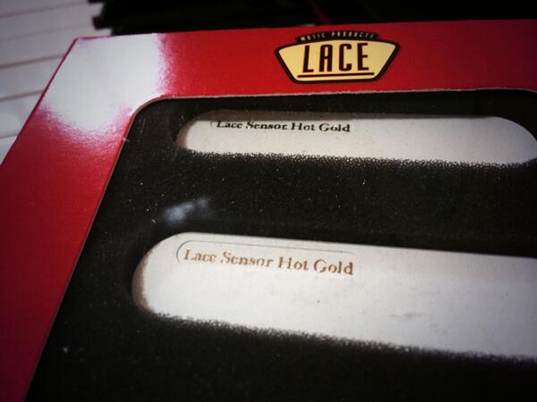 jorgeasolano's tweet image. Listas las #LaceSensor #HotGold