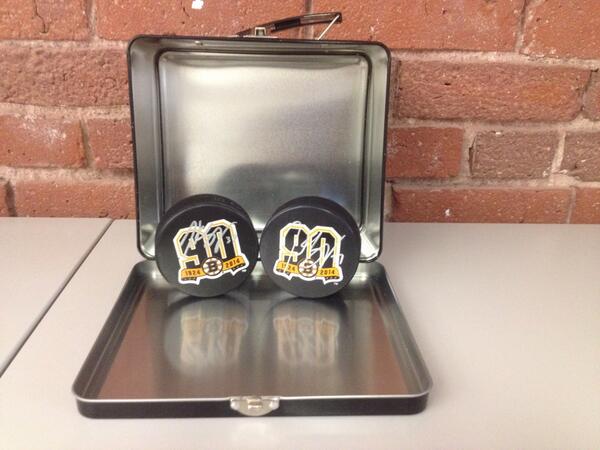 NHLBruins's tweet image. UNLOCKED: Retweet this for the chance to win a #NHL15Bergeron signed puck. 2 winners. Lunchbox included.