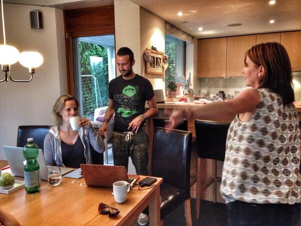 rafjazzercise's tweet photo. Practicing for tomorrow... #jazzercise @mummysheppard @stephharris http://t.co/hmwiReGkOx