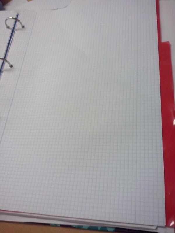 Valenfrigi's tweet photo. Pero q apañá es @vanessilla_s q me deja sus apuntes de mates. Graacias vane!! :) http://t.co/mSEh6NEnx1