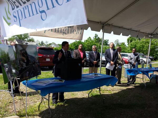 timallen2014's tweet image. @DevSpringfield listening to plan for rebuilding Central St corridor #spfldma #mapoli