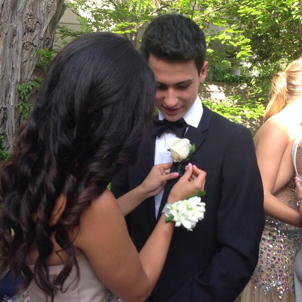 Sgrozy96's tweet photo. PROOOOOOOOM #ily #lex http://t.co/GRiDdcnw1v