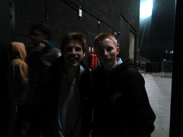 HbDeejay's tweet photo. Avec @NaamanOfficial  démontage zénith Merci pour la photo http://t.co/QSU46qpgr7