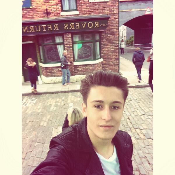 jamescoleex's tweet photo. 🙌 http://t.co/cH0GxyXxVG