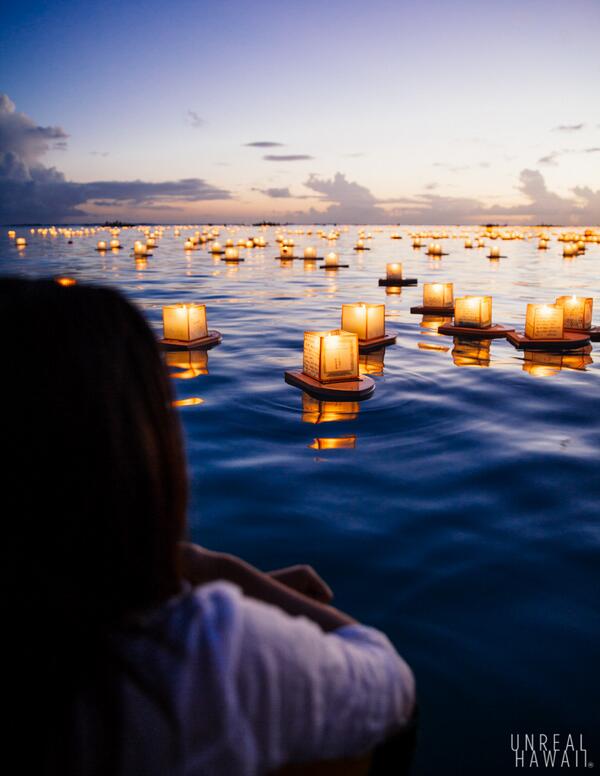 A magical Memorial Day experience. Lantern Floating Hawaii, 2014: unrealhawaii.com/2014/05/lanter…