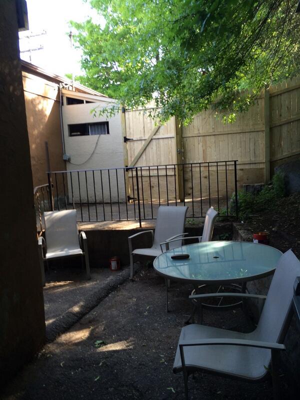 OutsideInnCT's tweet image. Loretta is waiting for all you 1974 peeps to come down for drink prices from 1974! #OutsideInnCt