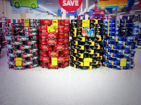 johnlorimer5's tweet image. Trading great offers in the foyer. @seanwillo88  @glowrey5 @shirl200 @Michelle1Oliver