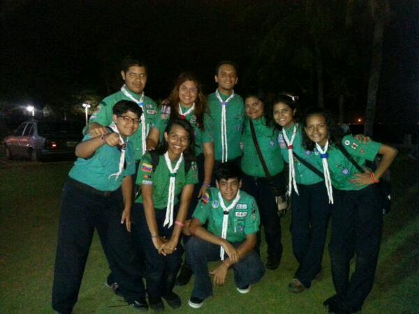 clanfpp's tweet photo. #DiaDeluniformeScouts @GsPaolaPrince http://t.co/dd7fLmLZGK