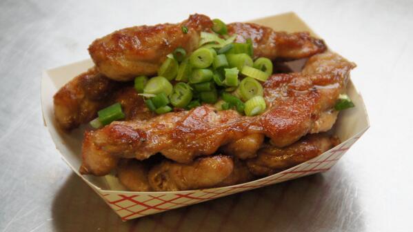 BestInShowAZ's tweet image. Stop @fourpeaksbrew tasting room 2day @ 2401 S Wilson in Tempe from 5p-8p for some #bombdiggity food from @HaoBaoUSA.