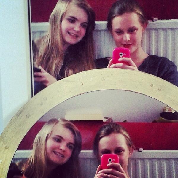 anguiano_esme's tweet image. #looove #Party #mirrror ♡♡weltallerbeste Freundin :3