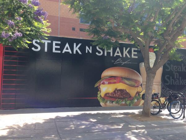 RamlandCo's tweet image. We've been working on the new @SteaknShake coming soon to Santa Monica @3rdSt_Prom #steaknshake #SantaMonica