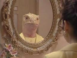 play_boy2011's tweet image. @asjwilding - WildThing looking in the mirror. #lizardbehaviour