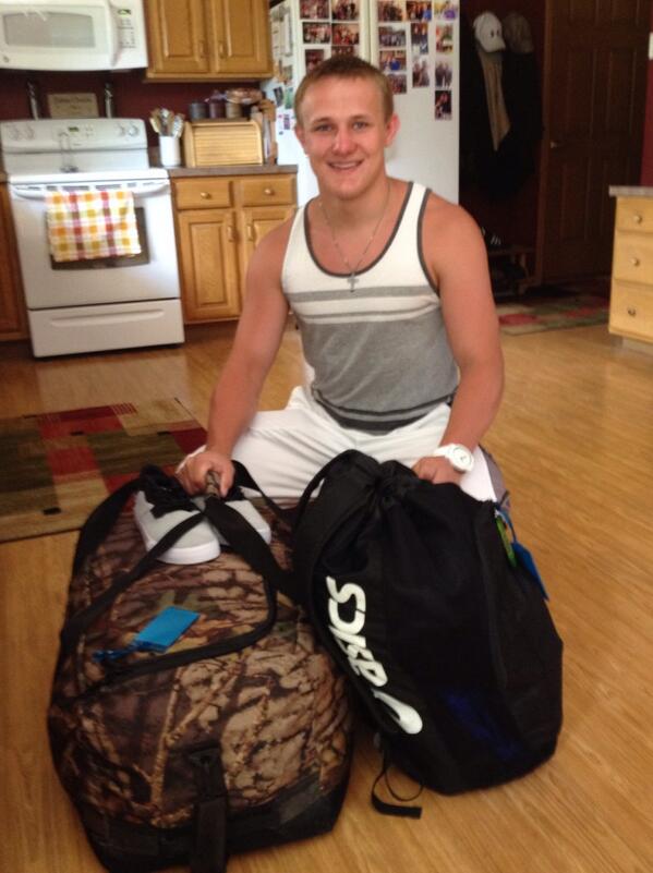 _Josh_King_'s tweet photo. All ready and packed up to go to Rome! See you in a couple months Sergeant Bluff! http://t.co/OTyUXm6gbU