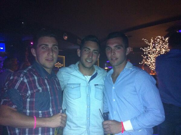 Javi_22perez's tweet photo. #AQUA @kevinkleinone @abeliiyomg http://t.co/jvoYo7RCEu