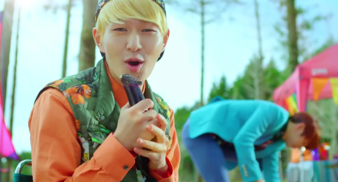 Bo2CFBCIAAAgKZo.png:large