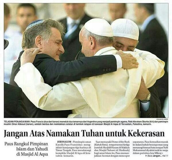 Haidar_Bagir's tweet photo. Org dpt berbeda agama, malah boleh dakwahkan agama. Tapi hendaknya perdamaian &amp; cinta kasih tetap jadi pegangan utama http://t.co/plFrCcadze