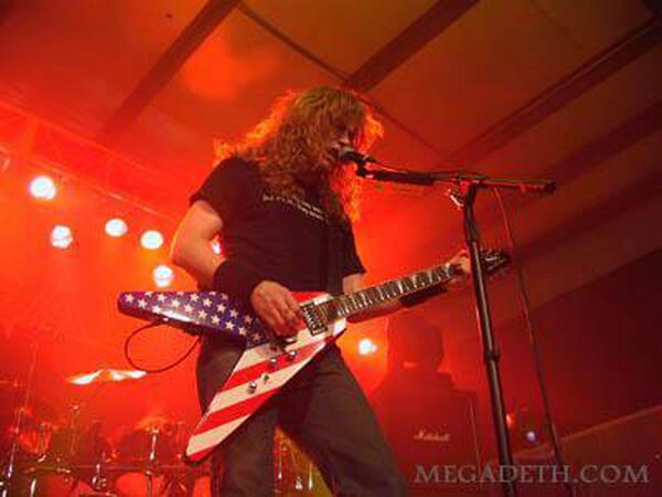 DaveMustaine tweet picture