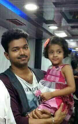 thevijay360's tweet photo. #TOI : Ilayathalapathy Vijay not sponsoring Arshea's education  http://t.co/76y4losdEh http://t.co/6i3aQ3L6jr