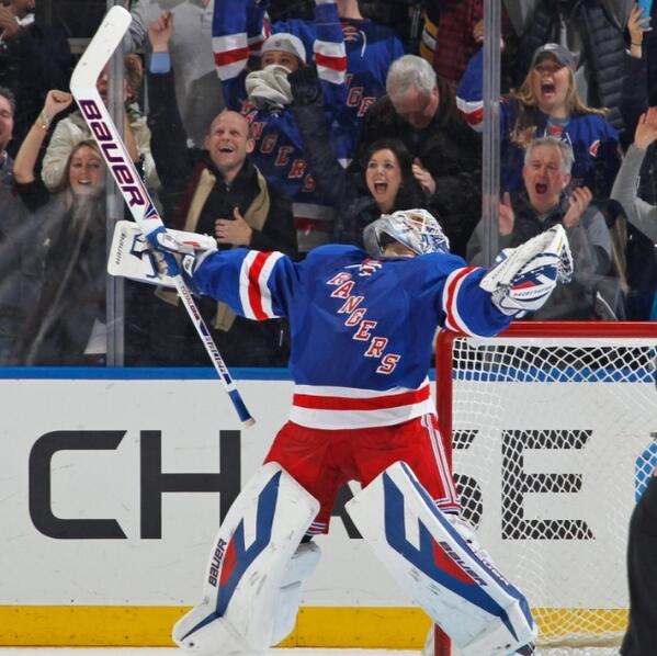 SportBlogNYC's tweet photo. Time for the King to get his crown #StanleyCup #LGR http://t.co/H9MLlCHhdB