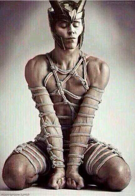 TricksterGod_'s tweet photo. "Where-Where did this even come from..?" http://t.co/TZ2BQRexzW