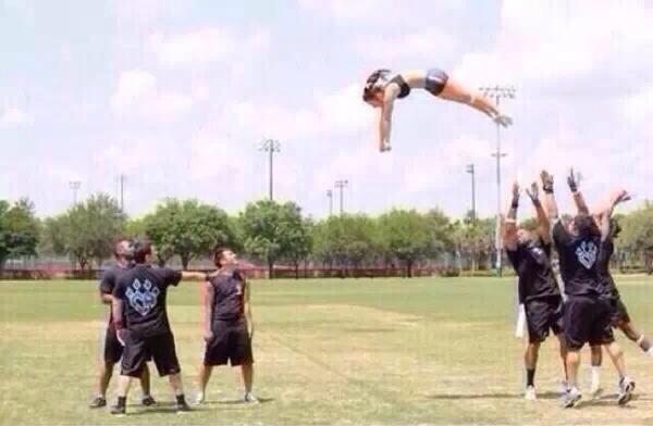 SERivals's tweet photo. Monroe girls stay homie hoppin like http://t.co/KSX0Y4YfOT