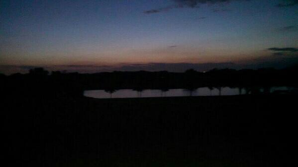 encouragefit's tweet photo. Those 3.12 mile sunset runs>>> (with sprints of course) second of the day!! http://t.co/TSdSReh0Lt