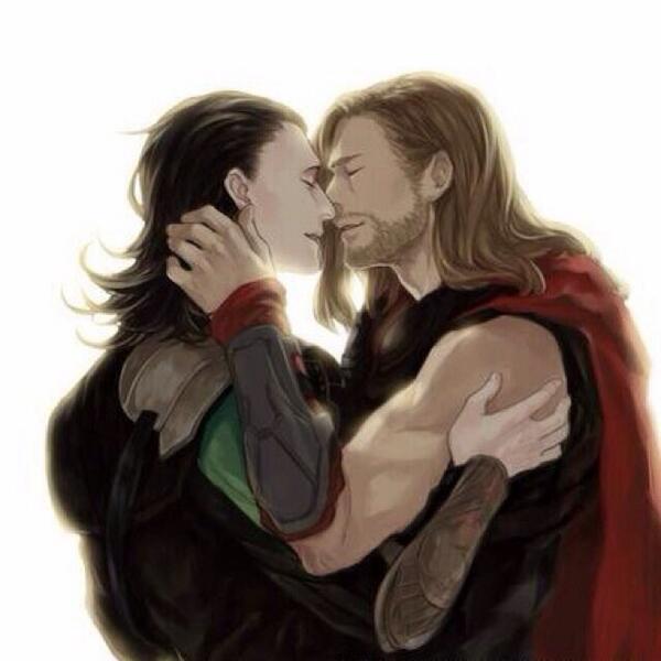 TricksterGod_'s tweet photo. "Thorki.~" http://t.co/LBt3JHKqO0