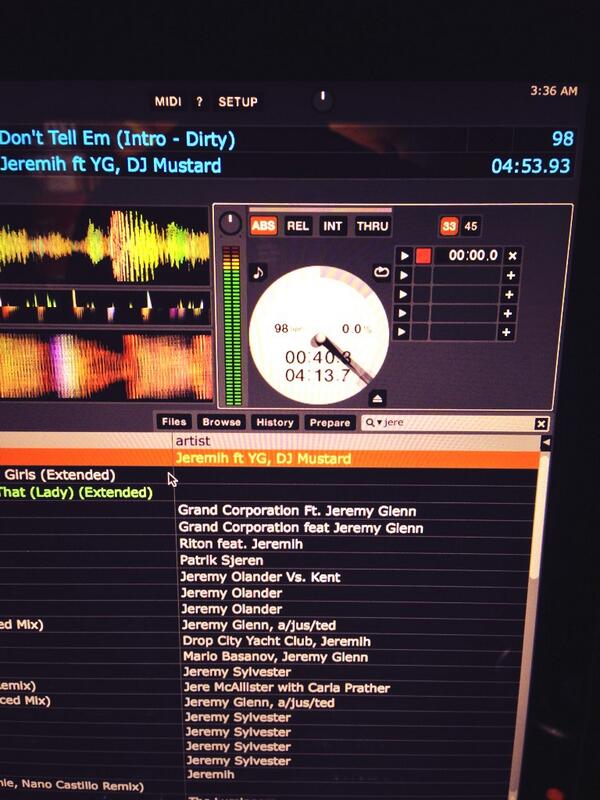 RealTeeStyles's tweet photo. “@MarcoTheDj: This my new favorite jam for the week!... Cc @DjVoodooSA @RealTeeStyles @Sassy_robyn http://t.co/bfKycIROil #thatswhatsup