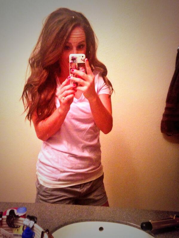 ByKaitHanson's tweet photo. Well @maskCara, your twirl curls are no joke! #hairfiles http://t.co/ZpAxOVruWS